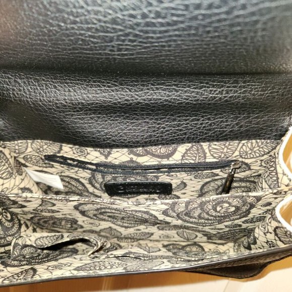 Carlos By Carlos Santana Black Purse Crossbody Bag Pom Pom RARE! - Picture 4 of 6